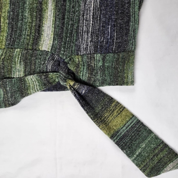 Simply Vera Wang top Large Green Stripped Pattern With Tie Box Shape Retro 70s - Picture 3 of 4